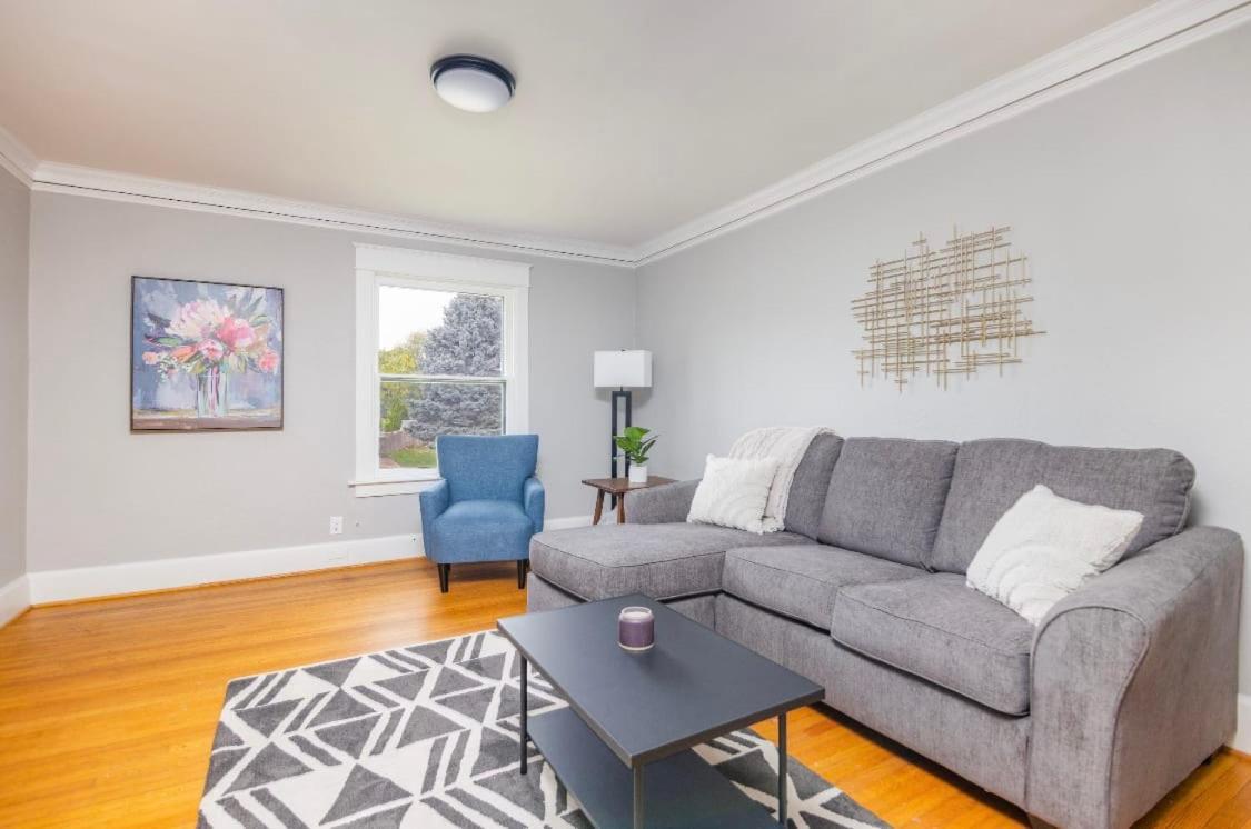 Spacious 2 Bedroom Home Near Ingersoll & Downtown Des Moines Ngoại thất bức ảnh